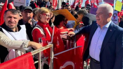 Bursa Büyükşehir Belediye Başkanı Mustafa Bozbey, CHP’nin İstanbul'da düzenlediği ‘Teröre