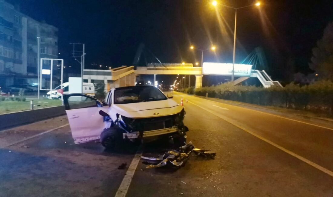Bursa’nın Mudanya ilçesinde Togg marka otomobili ile tura çıkan Uğur