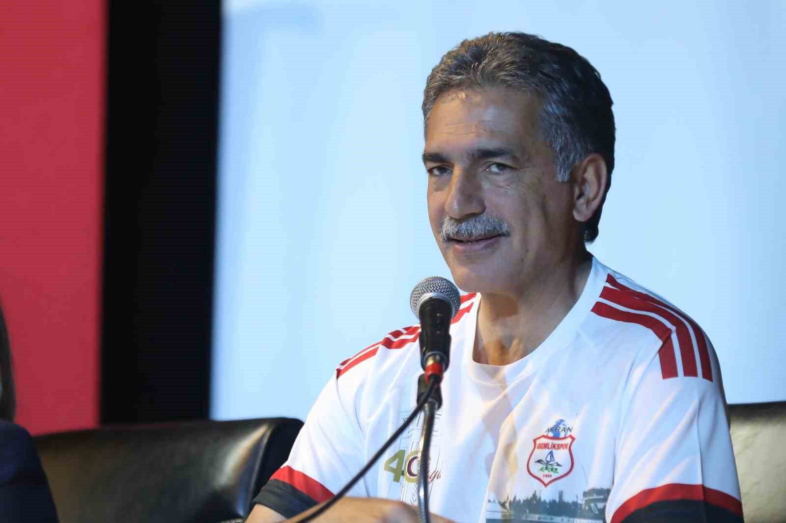 Gemlik Belediye Başkanı Şükrü Deviren, 5 mahalleyi kapsayan kentsel dönüşüme