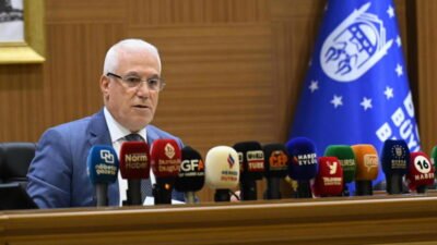 Bursa Büyükşehir Belediye Başkanı Mustafa Bozbey, geçtiğimiz ay gerçekleşen meclis