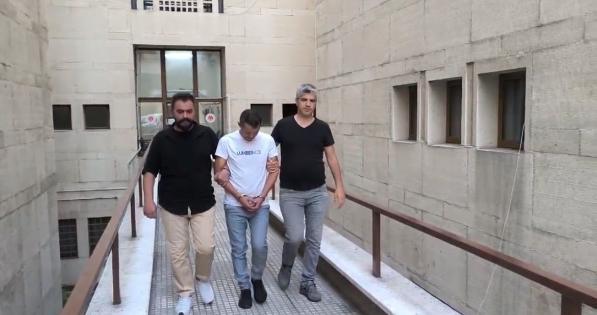 Bursa’da olmayan evi kiraya veren ve internet üzerinden satılık yedek