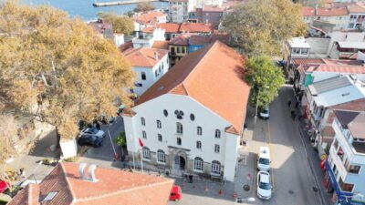 Mudanya'nın tarihi kalbi yeniden doğuyor! Belediye, Uğur Mumcu Kültür Merkezi'ni