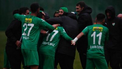 Maçın tek golü dk 58'de Bora Yılmaz'dan geldi. Bursaspor İlhan