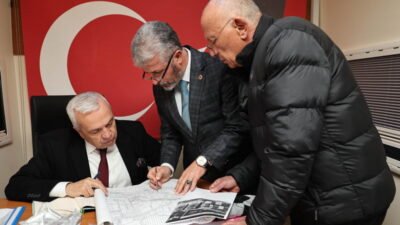 Mahalle Buluşmaları kapsamında Nilüfer Belediye Başkanı Şadi Özdemir, Beşevler Mahallesi’ni