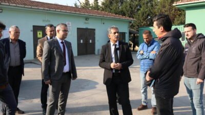 Gemlik’te uzun yıllardır Karsak Deresi yanında bulunan BUSKİ Aktarma İstasyonu’ndan