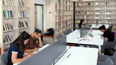 Osmangazi Belediyesi tarafından ilçeye kazandırılan ve hizmete açılmasının ardından kitapseverler