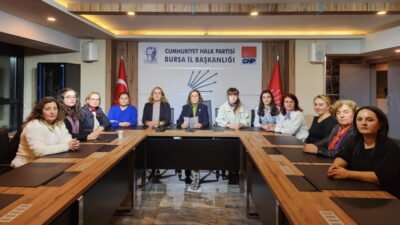CHP Bursa İl Kadın Kolları Başkkanı Nigar Bölüker 20 Kasım