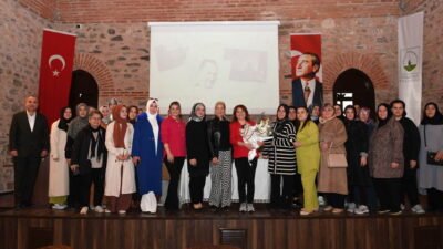 Osmangazi Belediyesi tarafından başlatılan ‘Kolektif Okuma’ etkinliğinde editör-sosyolog Demet Çoraklı,