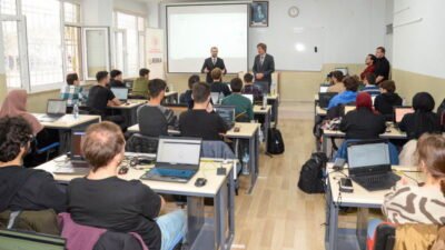 Bursa Uludağ Üniversitesi ev sahipliğinde başlayan Siber Vatan Programı'nın Bursa