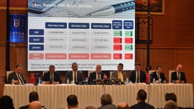 Bursa Büyükşehir Belediye Başkanı Mustafa Bozbey, 9 aylık görev süresi