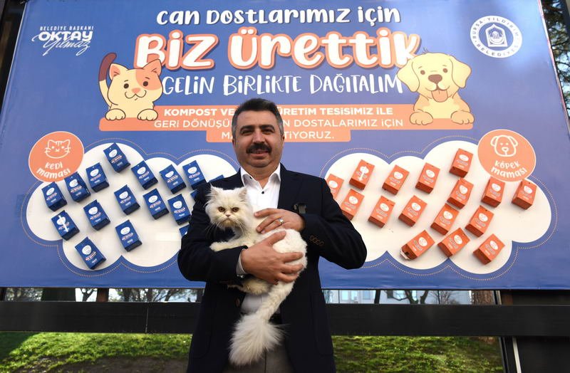 Can dostlar için 50 ton mama üretildi