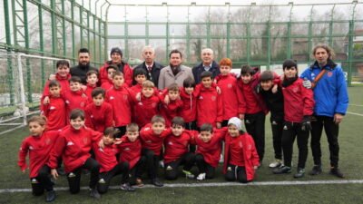 Osmangazi Belediye Başkanı Erkan Aydın, Hüdavendigar Dikkaldırım Osmangazi Spor Kulübü’nü