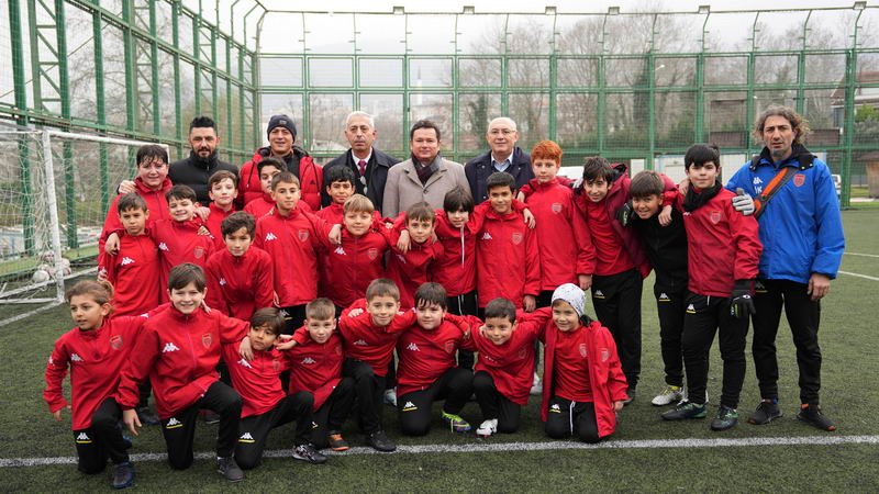 Osmangazi Belediye Başkanı Erkan Aydın, Hüdavendigar Dikkaldırım Osmangazi Spor Kulübü’nü