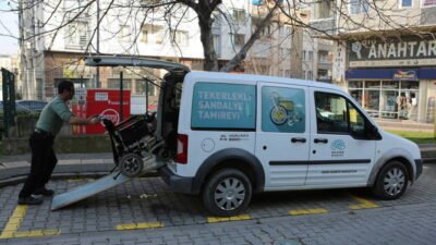 Nilüfer Belediyesi’ne bağlı Tekerlekli Sandalye Tamirevi, engelli bireylerin hayatını kolaylaştırıyor.