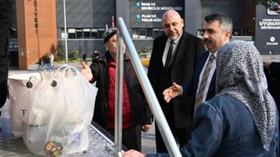 Yıldırım Belediyesi, atık getiren vatandaşların karşılığında para kazandığı "Paratık Yıldırım”