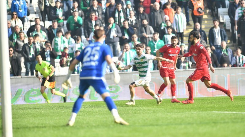 TFF Üçüncü Lig 1. Grup lideri Bursaspor, ikinci yarının ilk