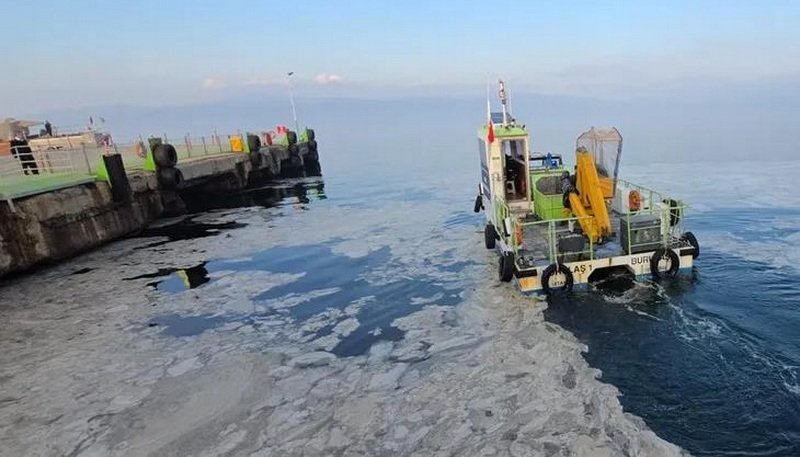 Bursa Büyükşehir Belediyesi'ne bağlı BURULAŞ, Marmara Denizi'ni etkisi altına alan