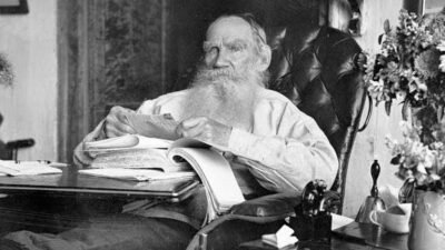 1828 ile 1910 yılları arasında yaşamış olan dünyaca ünlü yazar
