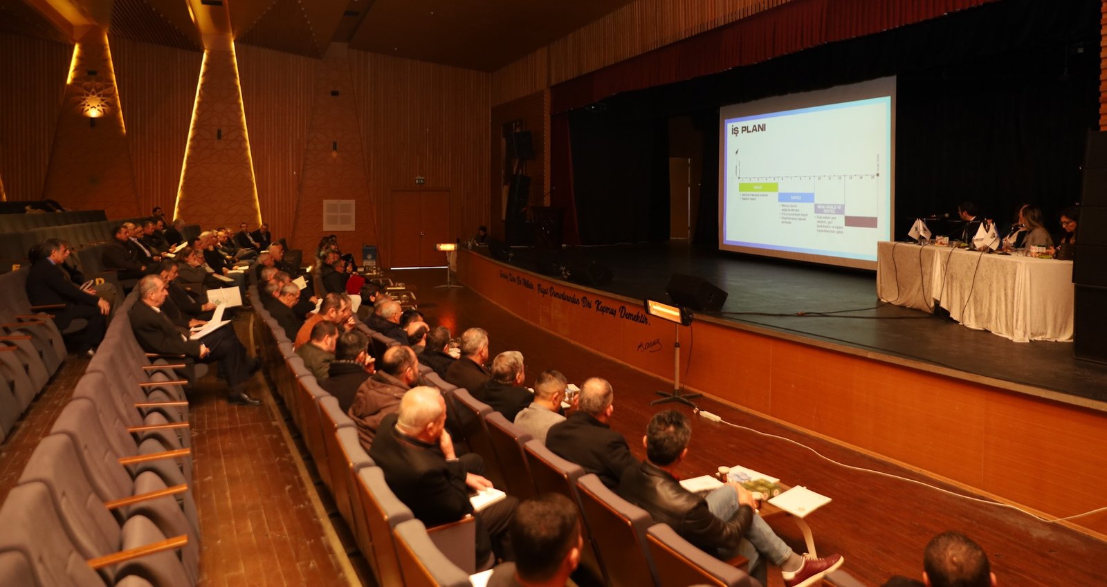 Bursa’nın ‘Kent Anayasası’nı oluşturacak 1/100.000 Ölçekli Çevre Düzeni Planı çalışmalarını