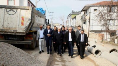 Bursa Büyükşehir Belediye Başkanı Mustafa Bozbey, İnegöl’ün içme suyunda yüzde