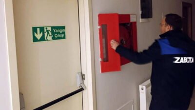 Mudanya Belediyesi’nin ilçedeki otellere yönelik denetimleri sürüyor. Ekipler denetimde deprem,