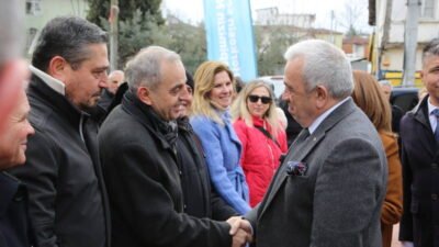 Nilüfer Belediye Başkanı Şadi Özdemir’in mahalle buluşmalarının bu haftaki adresi