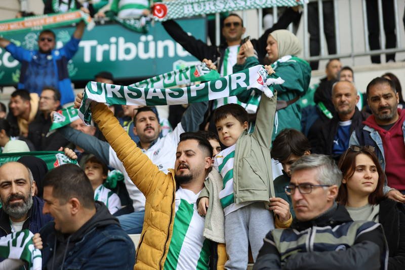 Bursa Büyükşehir Belediyesi, Bursaspor'un Ergene Velimeşespor ile karşılaştığı maçta 300