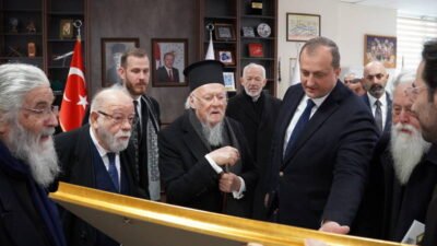 Fener Rum Patriği Bartholomeos, beraberindeki heyet ile birlikte İznik’e bir