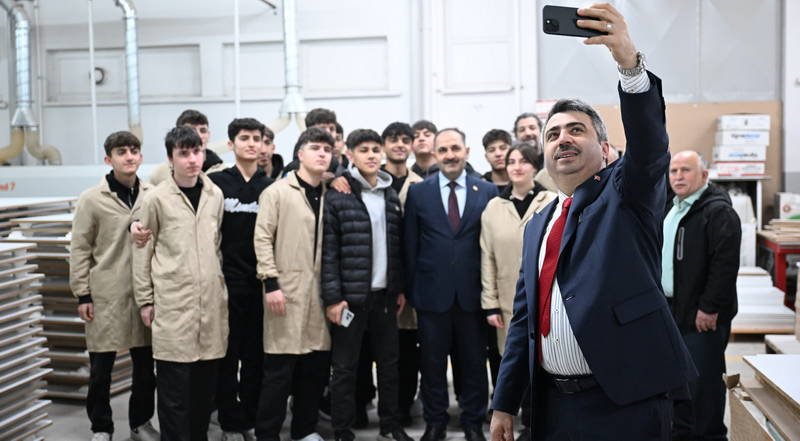 Bursa Yıldırım Belediye Başkanı Oktay Yılmaz, yeni eğitim öğretim yılının