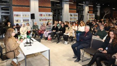 Nilüfer Belediyesi’nin düzenlediği “Tematik Buluşmalar” söyleşisinde, tarihçi-yazar Ceren Sungur, Şamanizm’in