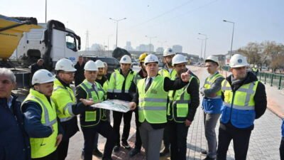 Bursa Büyükşehir Belediyesi, Acemler’deki ilave şerit çalışmalarını tamamlayarak vatandaşların hizmetine