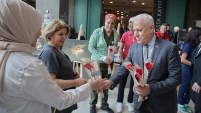 Bursa Büyükşehir Belediye Başkanı Mustafa Bozbey, Bursa Şehir Hastanesi’ni ziyaret