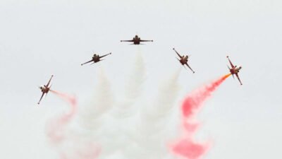 Türk Silahlı Kuvvetleri’nin gökyüzündeki gururu Türk Yıldızları, Mustafakemalpaşa semalarında muhteşem