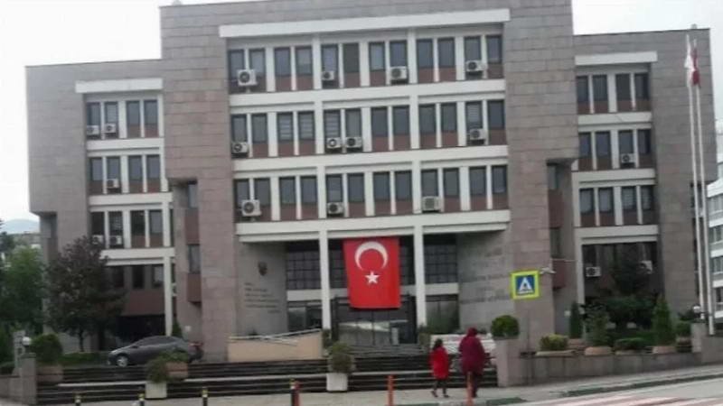 Eğitim-İş Genel Özlük-Hukuk ve TİS Sekreteri Yeliz Toy, Bursa'da yaşanan