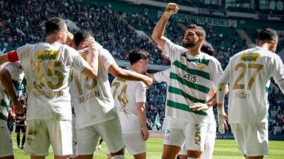 Atatürk Spor Kompleksi Matlı Stadyumu’nda Kırşehirspor'u ağırlayan Bursaspor, karşılaşmayı net