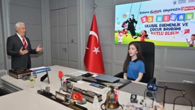 Bursa Büyükşehir Belediye Başkanı Mustafa Bozbey, 23 Nisan Ulusal Egemenlik