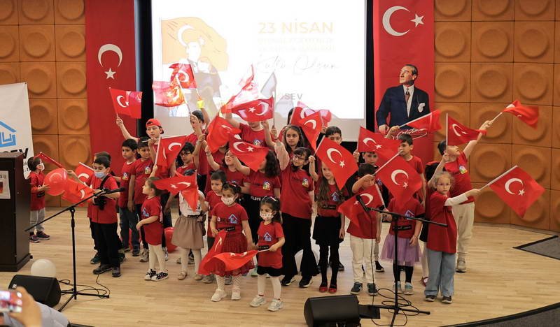 LÖSEV’ e kayıtlı lösemi ve kanser ile mücadele eden minikler