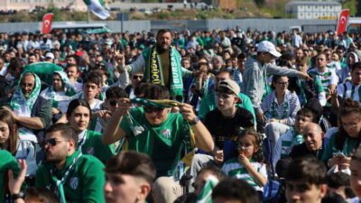 Bursaspor, Balıkesir'de oynan maçta Artvin Hopaspor'u 2-1 mağlup ederek bitime