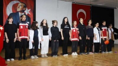 Bursa İl Millî Eğitim Müdürlüğü koordinasyonunda yürütülen "Akran Öğrenme Modeliyle Genç