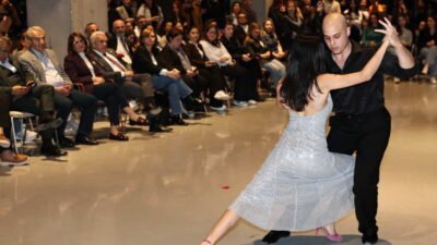 Nilüfer Belediyesi sanat atölyeleri eğitmenleri ve öğrencileri, Dünya Dans Günü’nü