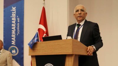 Zeytin sezonu başladı fakat Marmarabirlik hâlâ fiyat açıklamadı. Üreticinin tepkisi