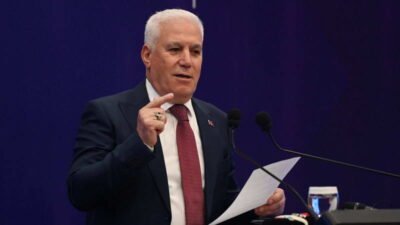 Bursa Büyükşehir Belediye Başkanı Mustafa Bozbey, Bursalıları Kent Meydanı'nda gerçekleşecek