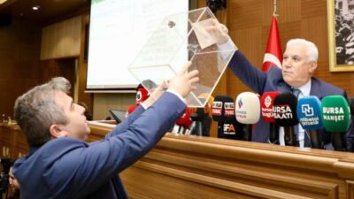 Bursa Büyükşehir Belediyesi Nisan Ayı Meclis Toplantısı’nda encümen üyelikleri ve