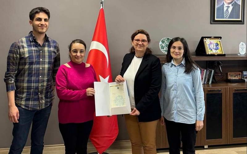 Bursa Uludağ Üniversitesi (BUÜ) Fen Edebiyat Fakültesi Fizik Bölümü akademisyenlerinden