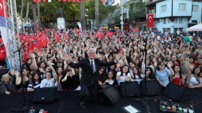 Mudanya, 19 Mayıs Atatürk’ü Anma, Gençlik ve Spor Bayramı’nı gün