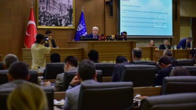 BUSKİ Genel Müdürlüğü Genel Kurulu’nda konuşan Bursa Büyükşehir Belediye Başkanı