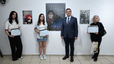 Nilüfer Belediyesi’nin, Yılın Yazarı Rıfat Ilgaz anısına düzenlediği “Liselerarası Kitap