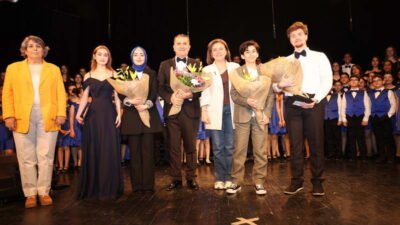 Nilüfer Çocuk Korosu ve Nilüfer Gençlik Korosu, yılı muhteşem bir