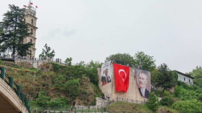 CHP Milletvekilleri Mahmut Tanal, Hasan Öztürk, Nurhayat Altaca Kayışoğlu ve