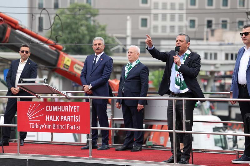 İBB Başkanı ve CHP'nin Cumhurbaşkanı adayı İmamoğlu'nun tutuksuz yargılanması talebiyle